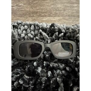 Black Sunglasses‎